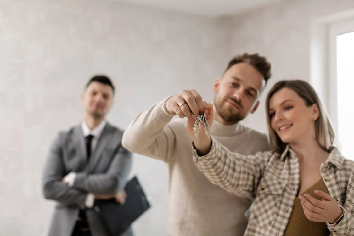 Rebuild 2026 y el PERTE: qué significan para los funcionarios que buscan vivienda | FuncioHouse