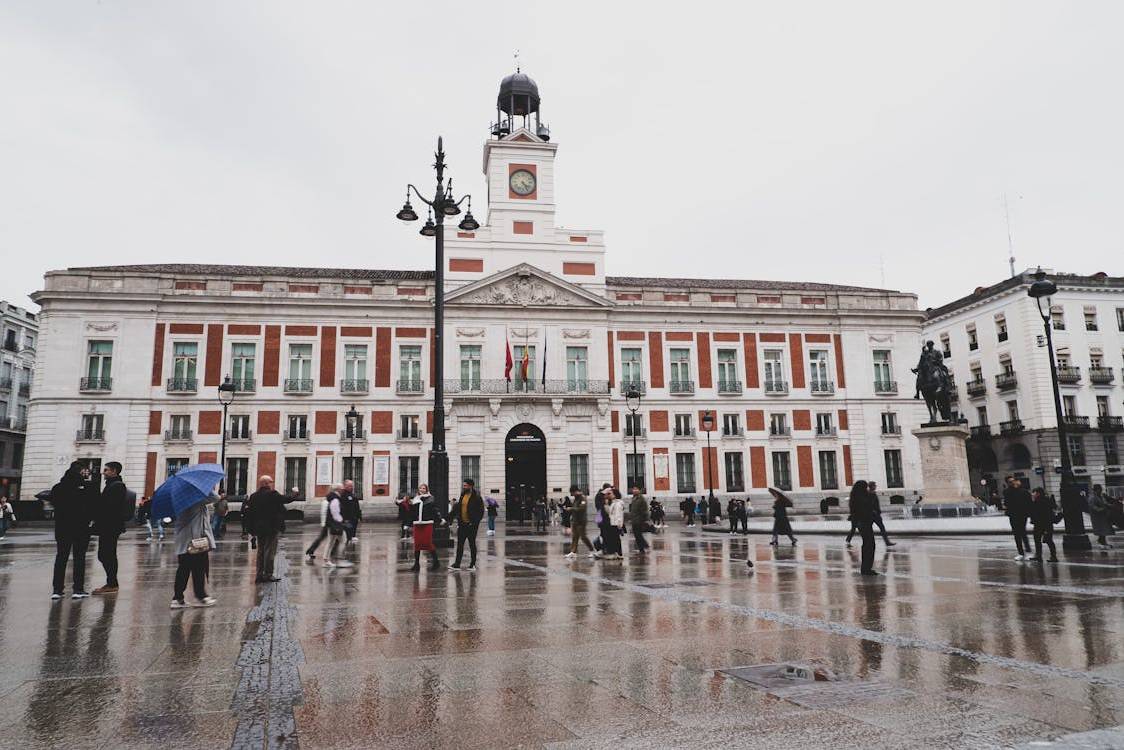 Consejería de Vivienda Comunidad de Madrid ley medidas urgentes vivienda 2026 plan choque
