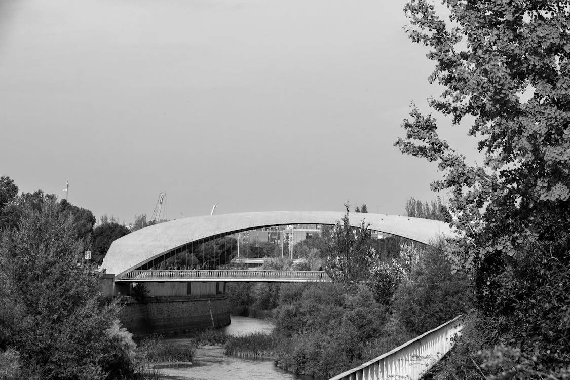 Mapa urbanístico Madrid 2026 con tres frentes simultáneos: sureste nueva ciudad, sur regeneración, centro protección