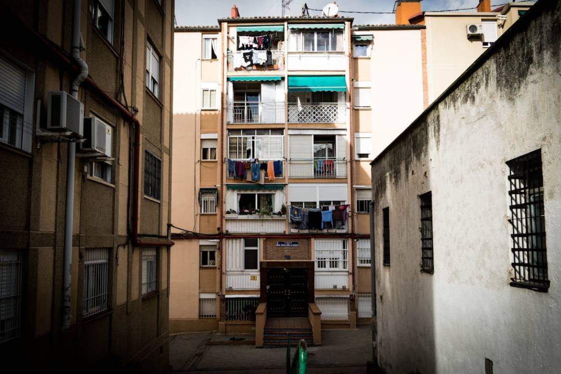 Regeneración urbana Carabanchel Usera Villaverde Madrid 2026: precios, planes y gentrificación